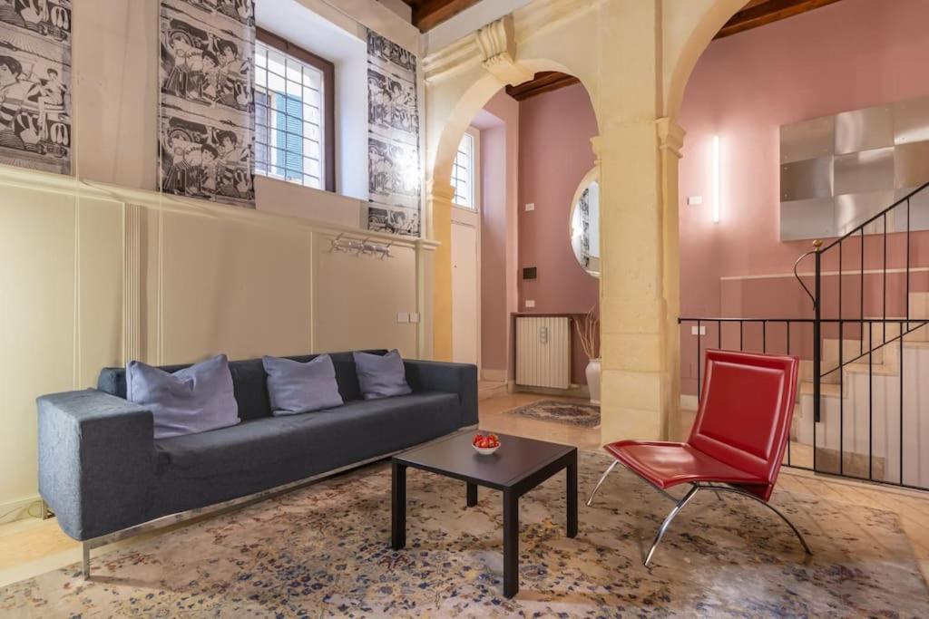 Residenza Angels @Piazzadelleerbe Lägenhet Verona Exteriör bild