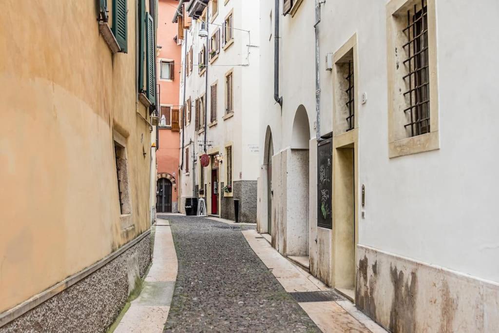 Residenza Angels @Piazzadelleerbe Lägenhet Verona Exteriör bild